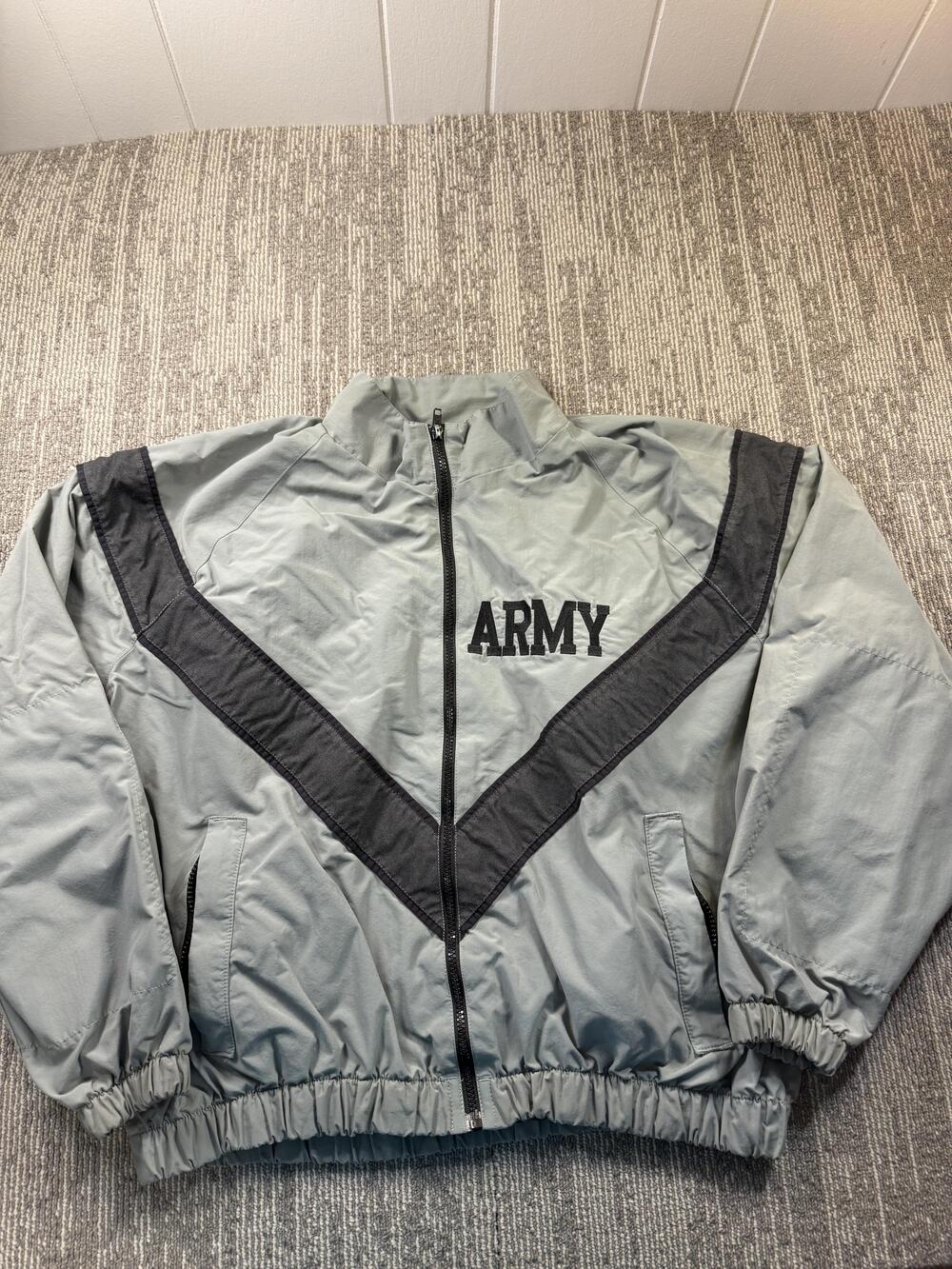 Skilcraft IPFU Jacket Mens Medium Gray Army PT Windbreaker Reflective Nylon